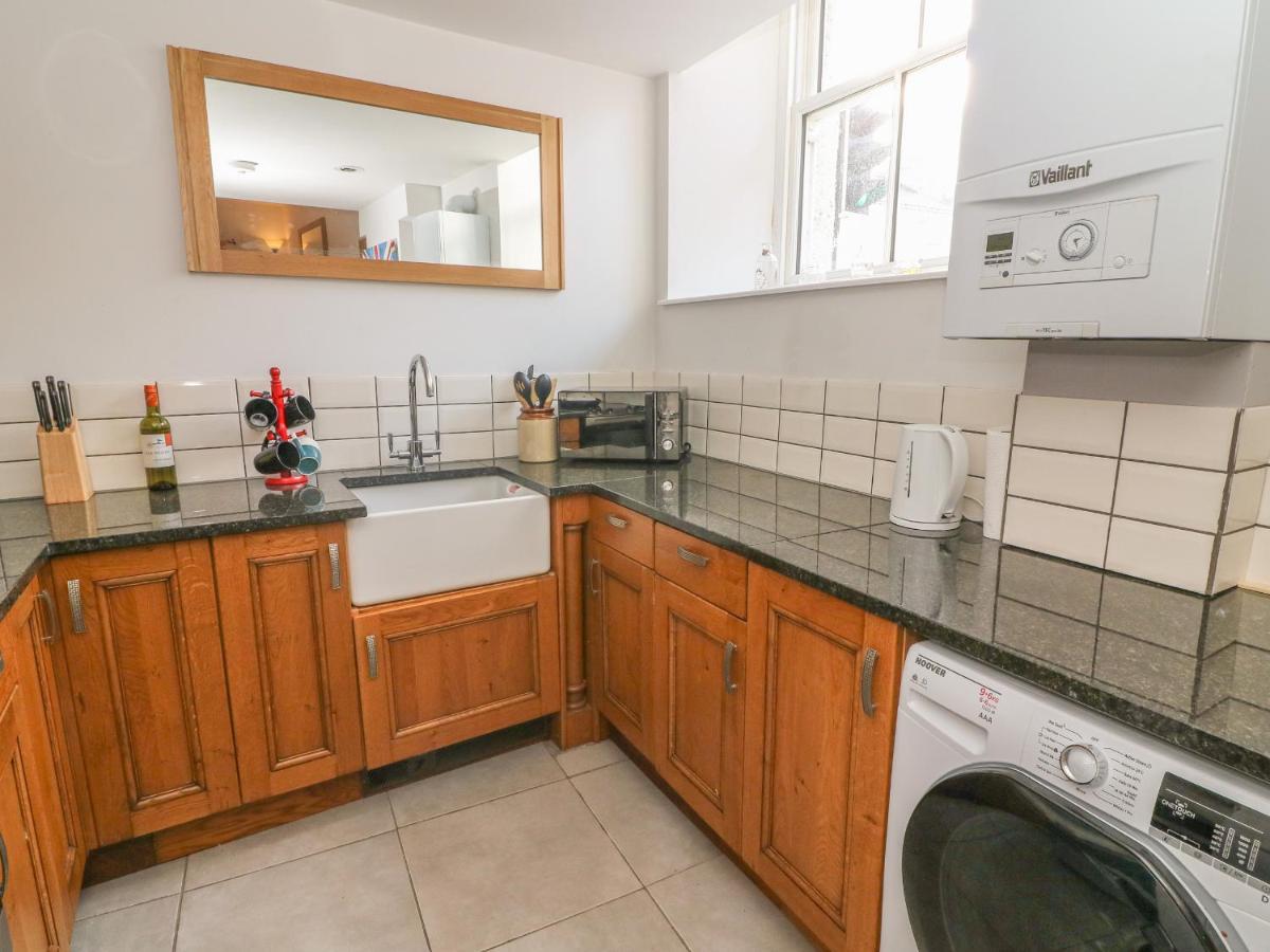 Flat 2 Galloway House เคนดัล ภายนอก รูปภาพ