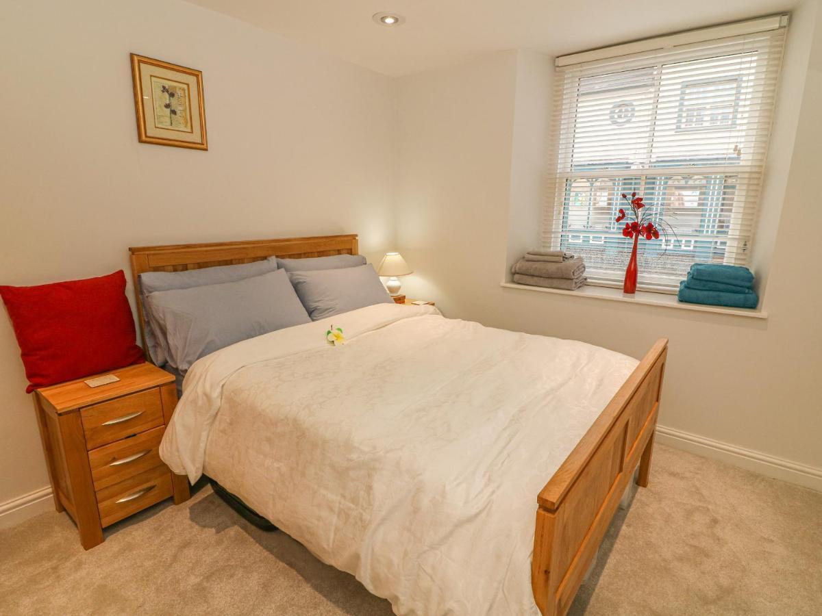 Flat 2 Galloway House เคนดัล ภายนอก รูปภาพ